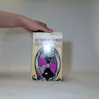 Královnin náhrdelník V