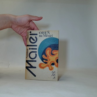Oheň na Měsíci