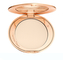 Charlotte Tilbury Plnitelný pudr Airbrush Flawless (Finish Powder Refillable) 8 g Odstín 3 Tan woman