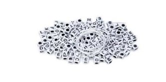 Koraliki literki biała kostka 20g + sznurek 1m