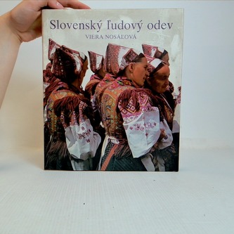 Slovenský ľudový odev
