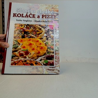 Slané a sladké koláče a pizzy