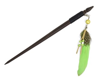 Jehlice do vlasů 18,5 cm, dřevo, korálky, pírko - Světle zelené