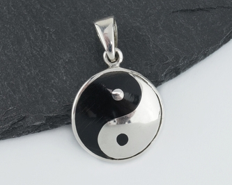 Stříbrný přívěsek Yin-Yang