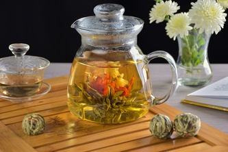 Kvetoucí čaj - He Jia Huan Le "Rodinné štěstí" - 1 ks