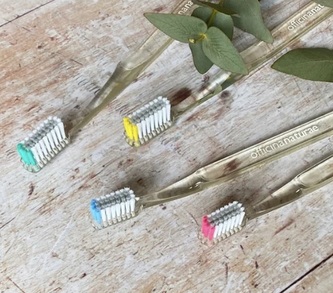 Kartáček zubní Officina Naturae Ambra žlutý (soft)