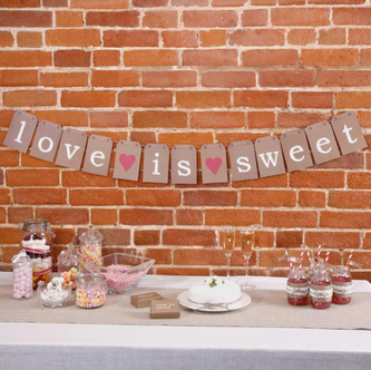 Nápis na sladký bar - Love is Sweet - Just My Type