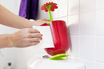 Držák/ zásobník na toaletní papír Flower Power VIGAR