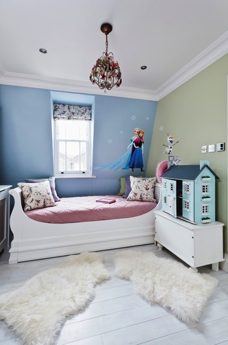 Komar samolepicí dekorace Disney Ledové království - Frozen Sisters 14046