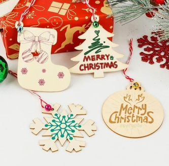 DIDATOYS Vánoční dřevěné tvary v krabičce, 32 kusů