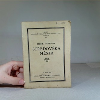 Středověká města