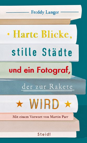 Harte Blicke, stille Städte und ein Fotograf der zur Rakete wird
