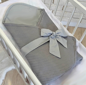 Baby Nellys Luxusní zavinovačka vaflová s mašlí - šedá Baby Nellys Luxusní zavinovačka vaflová s mašlí - šedá