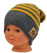 Podzimní/zimní proužkovaná čepice - šedo/žlutá; 116 (5-6r)