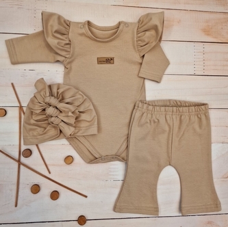 Body s volánky, legíny do zvonu a čepička, 3D, bavlna, cappuccino, vel. 80; 80 (9-12m)