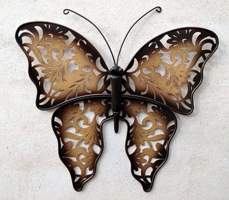 Motýl kov hnědobéžový větší