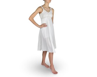 Šaty s háčkovaným živůtkem - Bílé