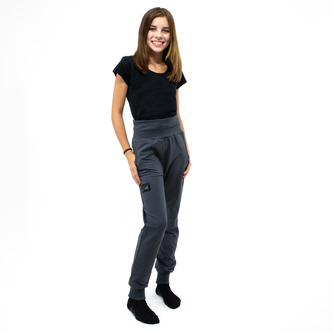 Rostoucí tepláky Mono Grey; Barva: šedá; Velikost: 134 Rostoucí tepláky Mono Grey; Barva: šedá; Velikost: 134