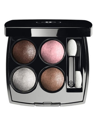 Chanel Oční stíny Les 4 Ombres (Quadra Eye Shadow) 4 x 1,2 g Oční stíny Les 4 Ombres (Quadra Eye Shadow) 4 x 1,2 g - Odstín 202 Tissé Camélia woman