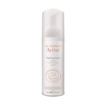 Avène Zmatňující čisticí pěna na normální a smíšenou citlivou pleť (Cleansing Foam) 150 ml woman