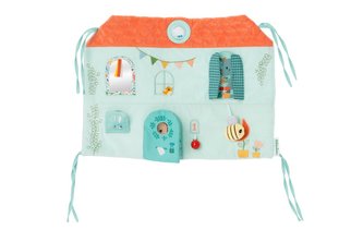 Lilliputiens - textilní panel do postýlky - domeček jelínka Stelly a dráčka Joea