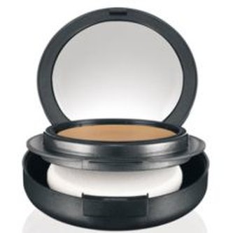 MAC Kompaktní make-up Studio Tech 10 g Kompaktní make-up Studio Tech 10 g - Odstín NW43 woman