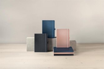 Exkluzivní zápisník "Conceptum", metalická modrá, A5, linkovaný, 97 listů, tvrdé desky, SIGEL CO403