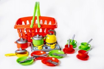 Nákupný košík plast + sada riadu s varičom v sáčku