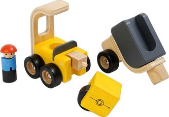 Dřevěné nakladní auto s elektrocentrálou