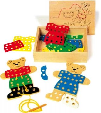 Small Foot Prevliekanie obliekací medvedík