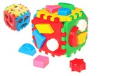 Vkladačka kocka plast 12x12cm v sieťke 12m+