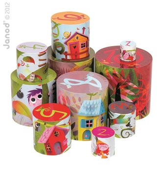 Skládací pyramida Pohádkový strom Janod kulatá od 1 roku 10 dílů
