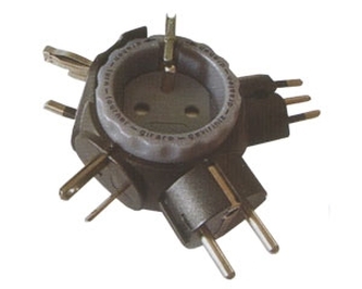 Adaptér cestovní EMOS P0053 univerzální z ČR