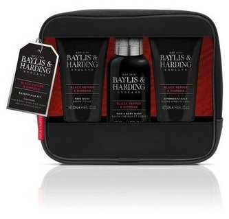 Baylis & Harding For Him sprchový gel Black Pepper & Ginseng 100 ml + čisticí gel na obličej Black Pepper & Ginseng 100 ml + balzám po holení Black Pepper & Ginseng 100 ml + kosmetická taštička