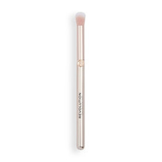 Revolution Štětec na oči R4 (Fluffy Blending Brush) woman